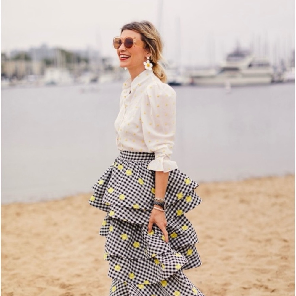 BURU Teagan Skirt in Daisy Gingham
Size Small 
Excellent Condition 
Worn once